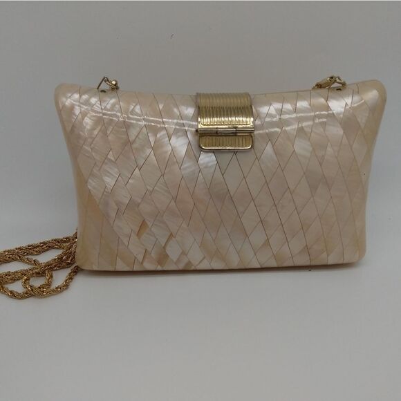 VINTAGE LISETTE Rare 1950s Blush Mother of Pearl & Lucite Clutch Gold Hardware - Picture 11 of 16